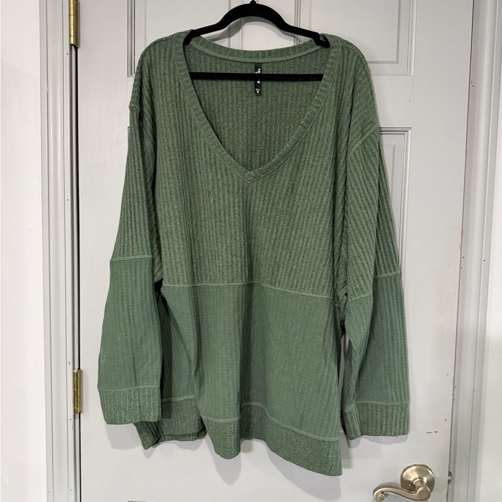 Torrid sleep Green V-Neck sleep shirt